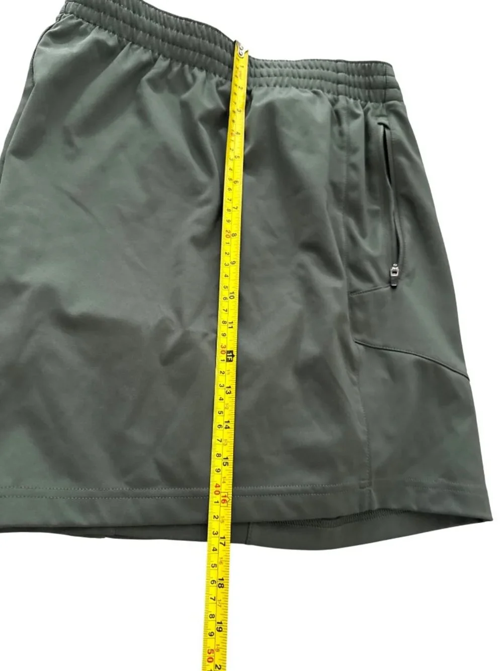 DSG Mens Olive Green Athletic Shorts XXL With Zipper Pockets & Elastic Waistband